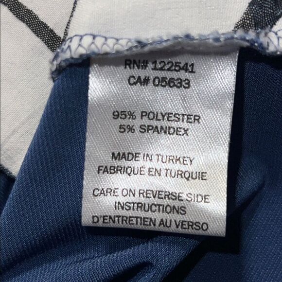 KOZAN Salem Sky Textured Panel Top-XS - Picture 11 of 12